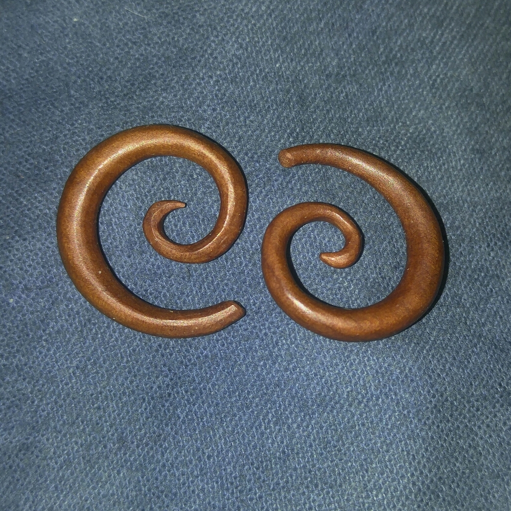 2 For $20! Spiral hanging plug - Picture 2 of 2